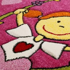 Sigikid Tapis enfant Pinky Queeny - Tissu - Rose vif - 80 x 150 cm -Tapis enfant Soldes 1000171043 190411 15541300089 GALLERYIMAGES P000000001000171043