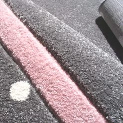 Happy Rugs Tapis enfant Point - Fibres synthétiques - Gris / Rose - 160 x 230 cm 8 Happy Rugs Tapis enfant Point - Fibres synthétiques - Gris / Rose - 160 x 230 cm -Tapis enfant Soldes 1000198186 200110 11252300950 DETAILS P000000001000198186