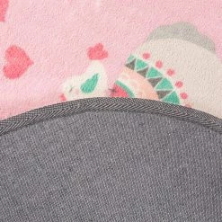 Luxor living Tapis enfant Lama Lulu II - Polyester - Rose 9 Luxor living Tapis enfant Lama Lulu II - Polyester - Rose -Tapis enfant Soldes 1000235549 201211 10122400129 DETAILS P000000001000235549