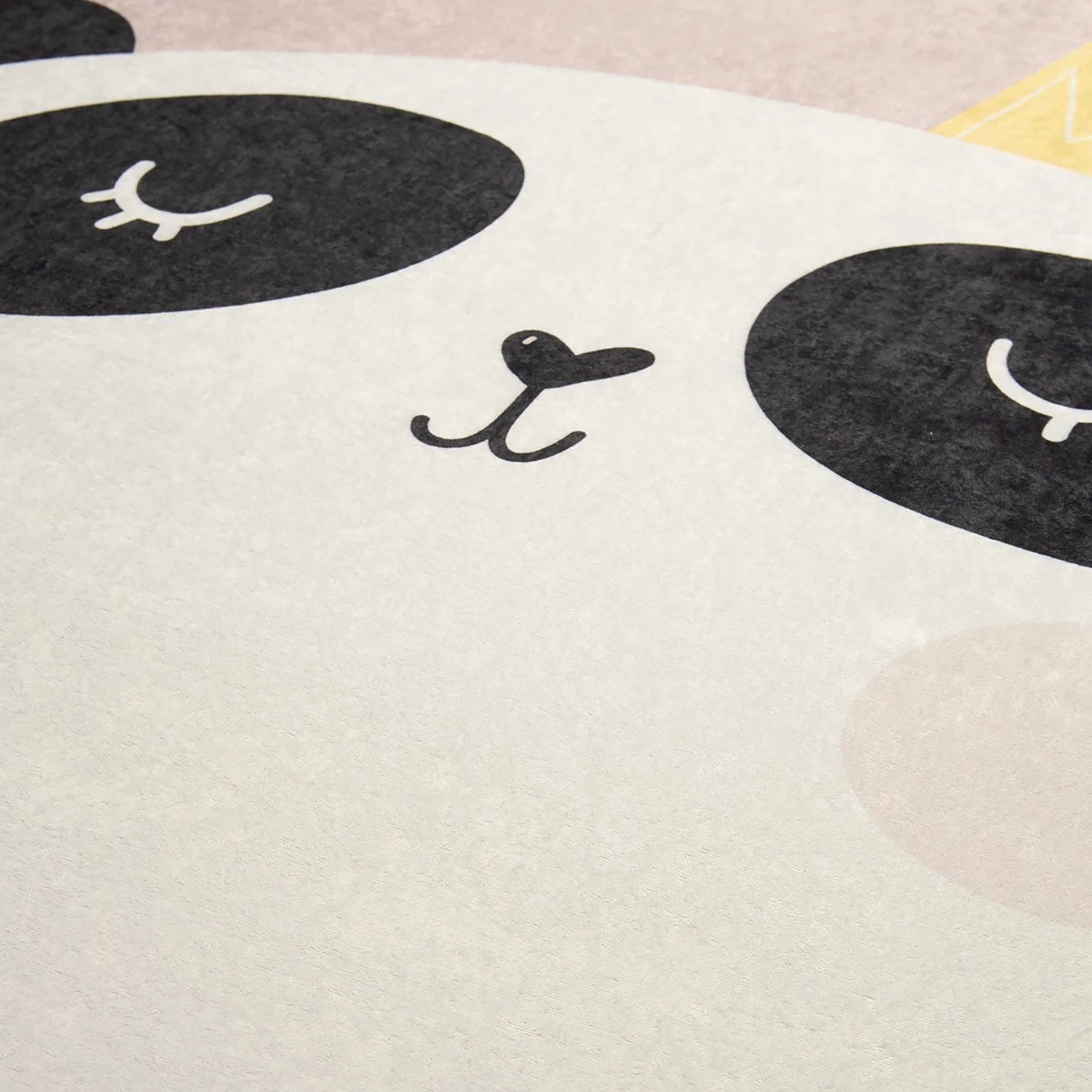 Top Square Tapis enfant King Panda - Velours - Rosa - 140 x 190 cm 4 Top Square Tapis enfant King Panda - Velours - Rosa - 140 x 190 cm – Image 4